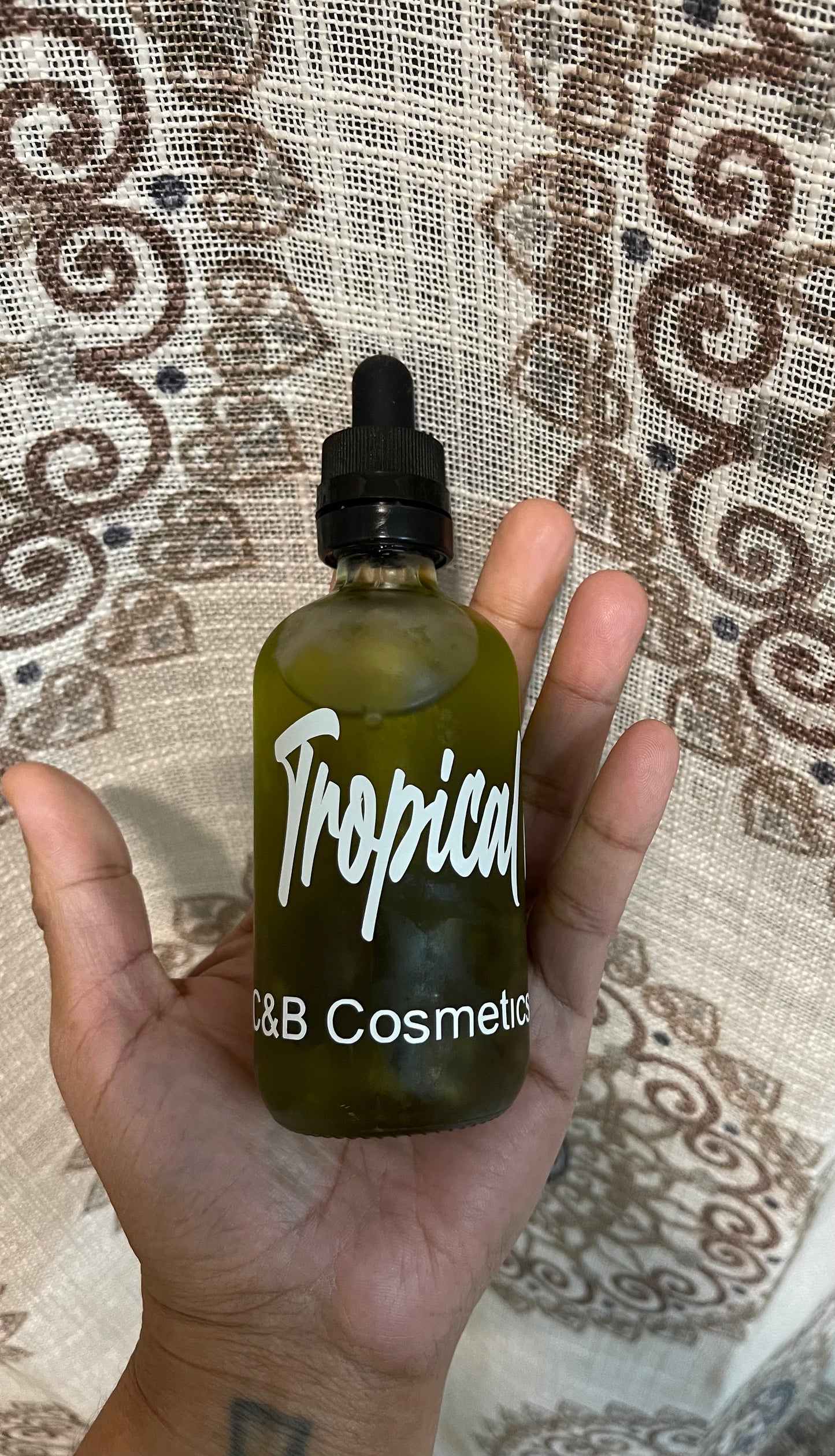 Tropical body oil